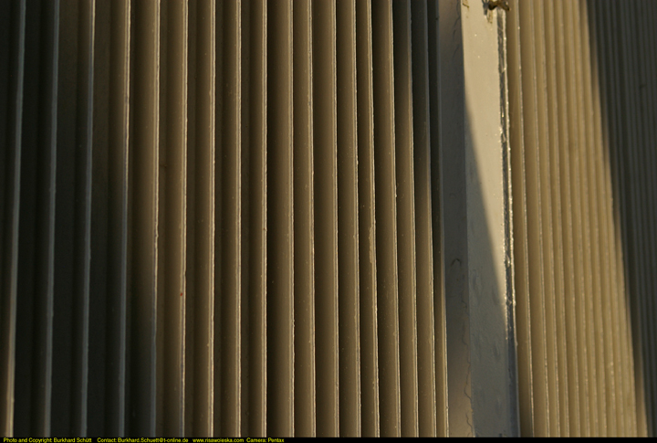 022 Lüfterlamellen im Schornsteinstumpf.jpg