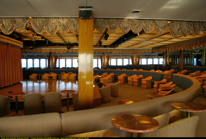 042 Musiksalon International.jpg