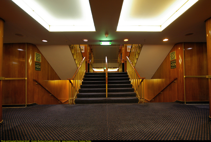 060 Treppenhäuser.jpg