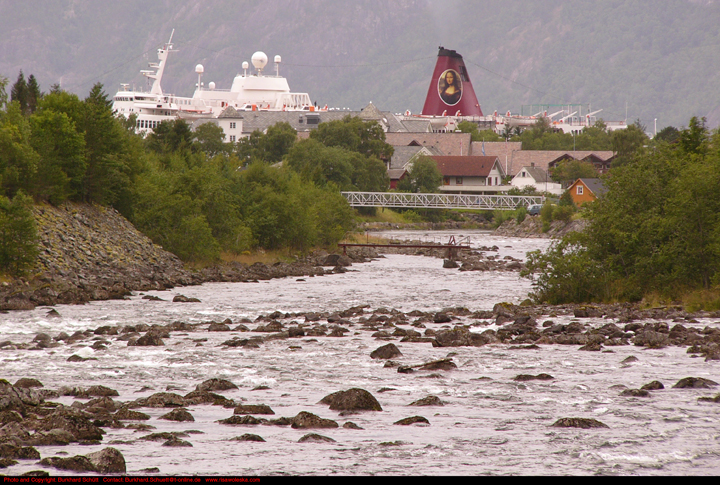 Port of Call 028.jpg