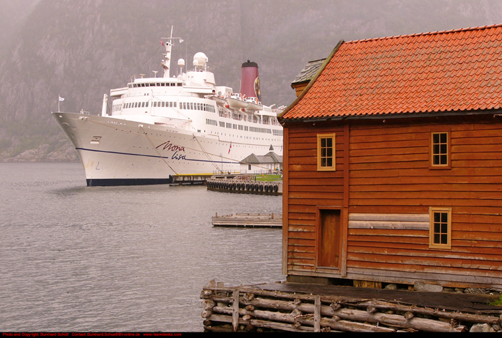 Port of Call 035.jpg