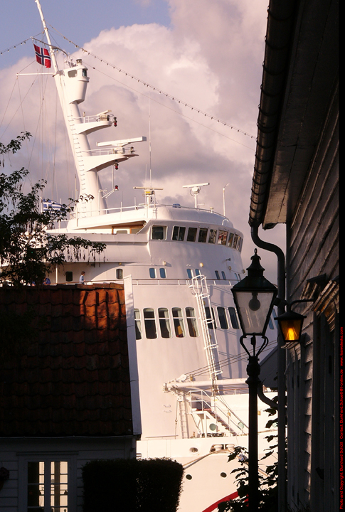 Port of Call 054.jpg